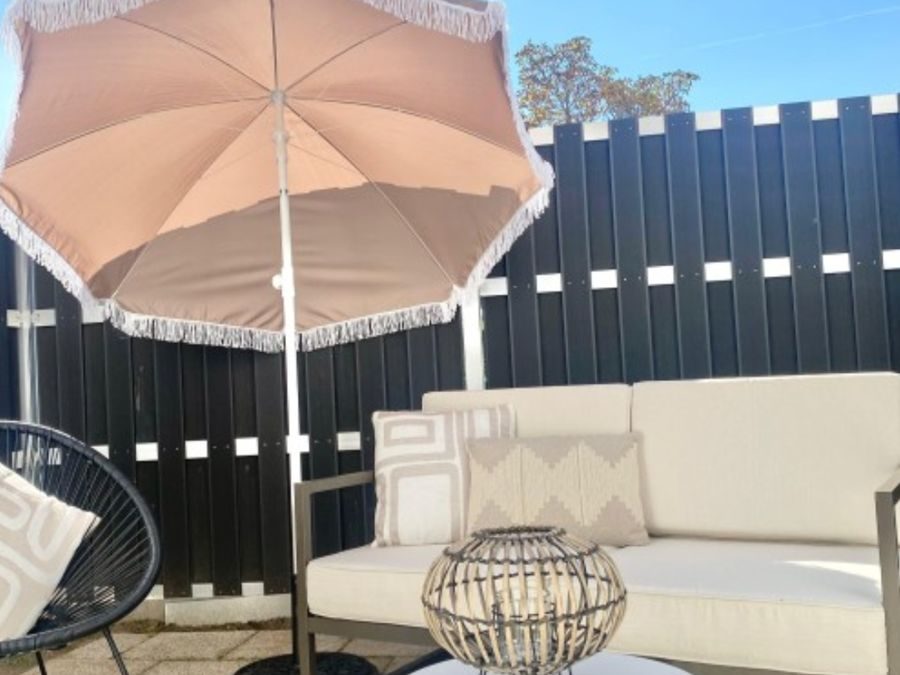 Terrasse mit Lounge-Möbeln, Schwetzingen